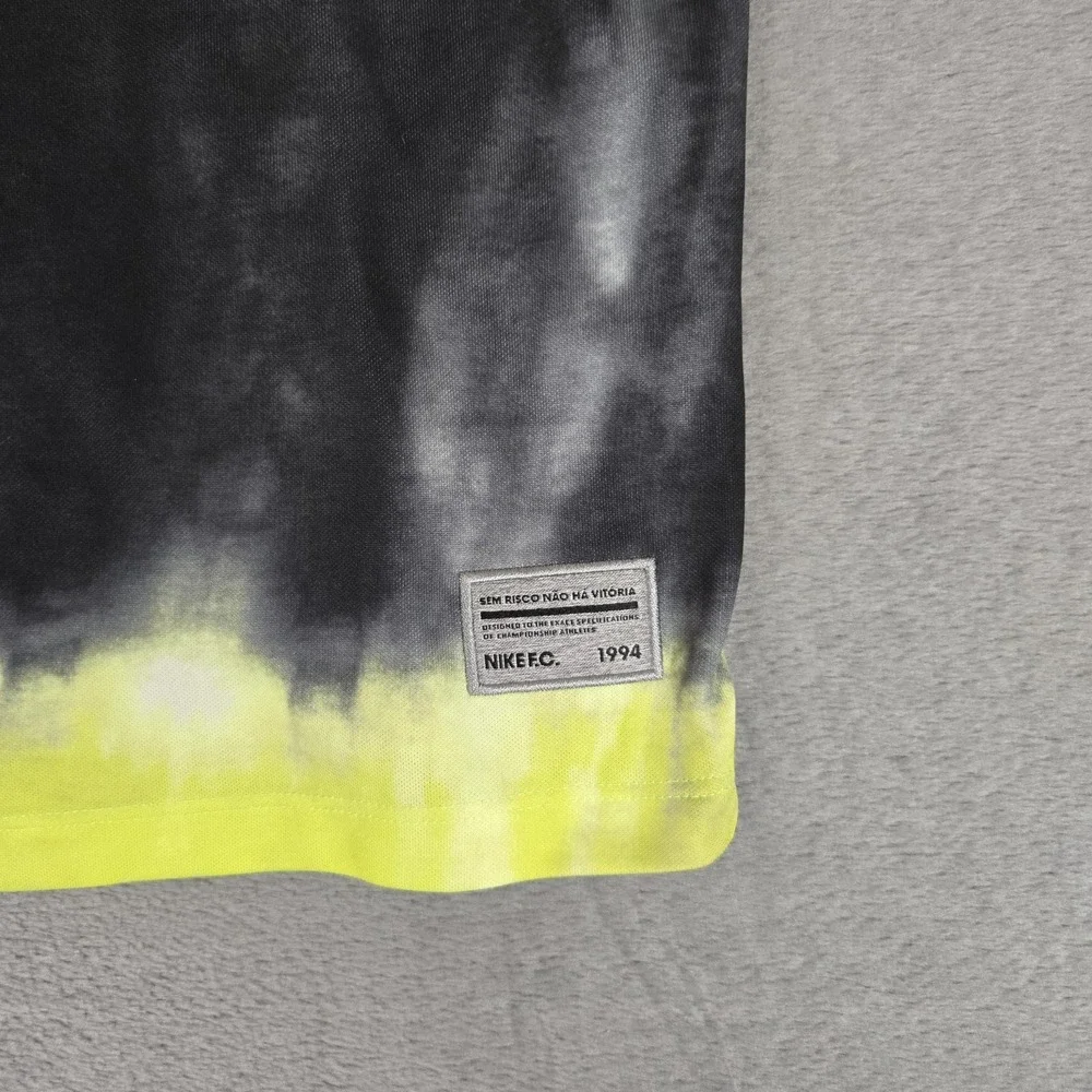 Nike F.C. Sem Risco Tie Dye Soccer Jersey Womens Large Yellow Black CK7843-010